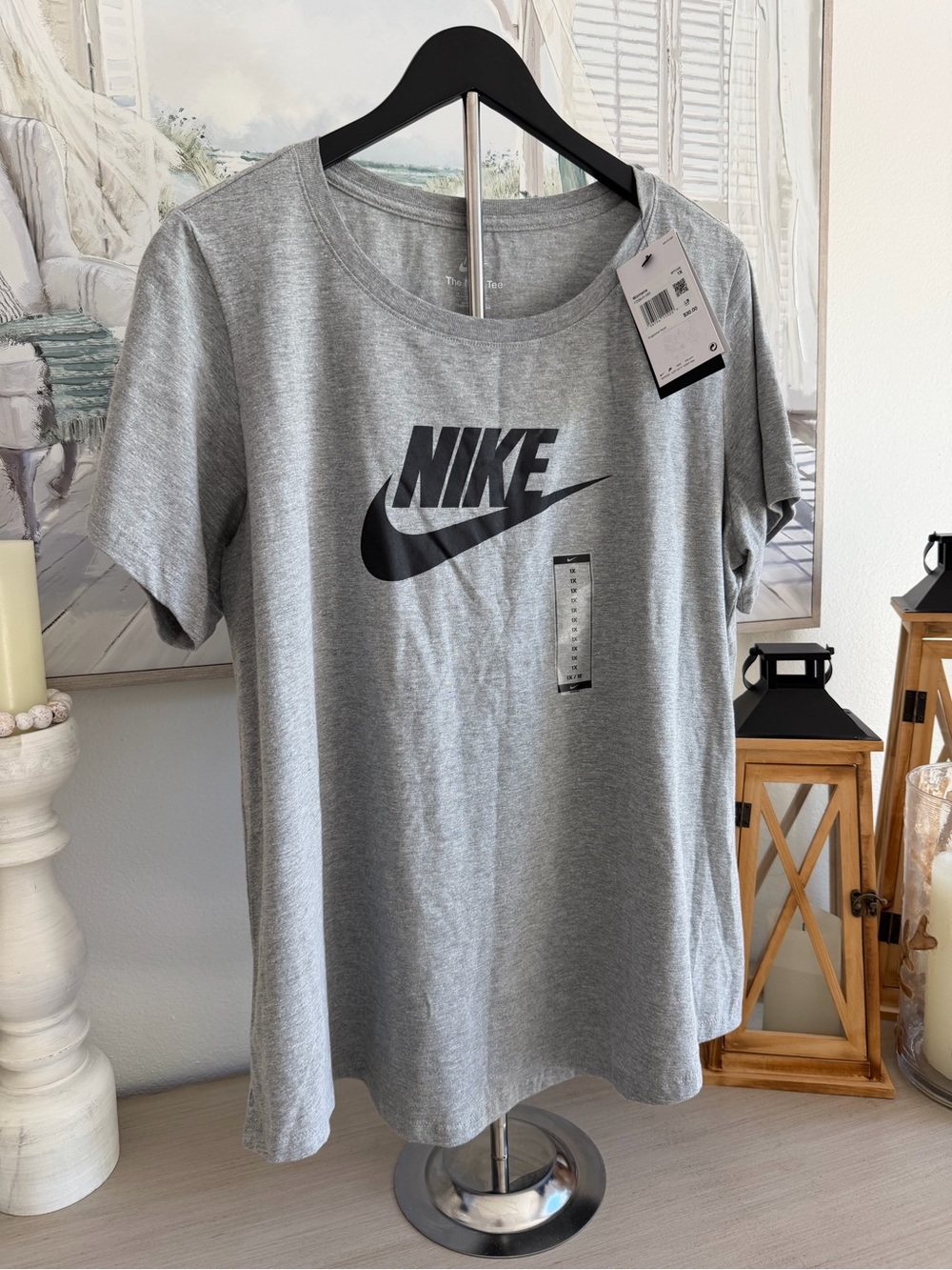 Women’s Nike T-shirt